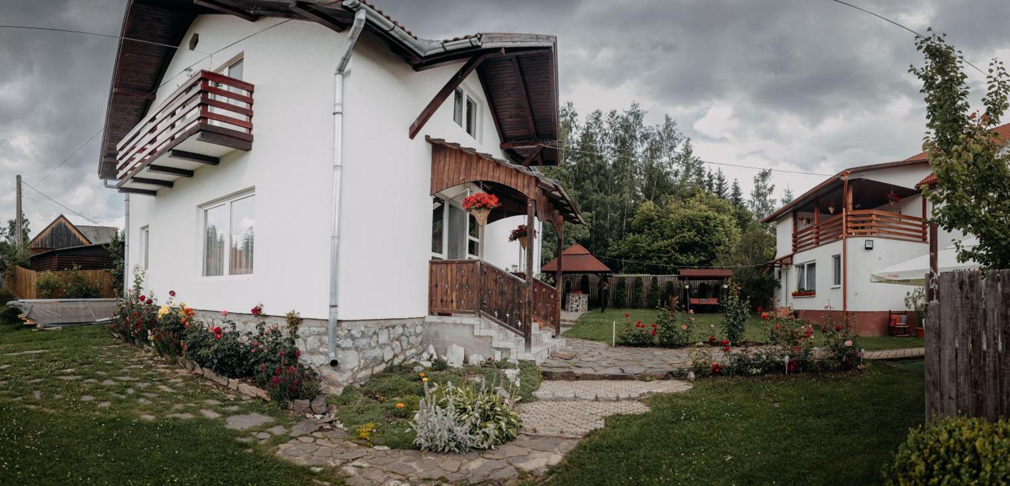 Kaffai Panzio Bed & Breakfast Izvoru Muresului Exterior photo